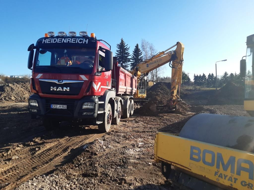 Fahrzeug für Baustellen von Reiko Heidenreich