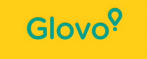 Logotipo de Glovo en color verde azulado sobre fondo amarillo.