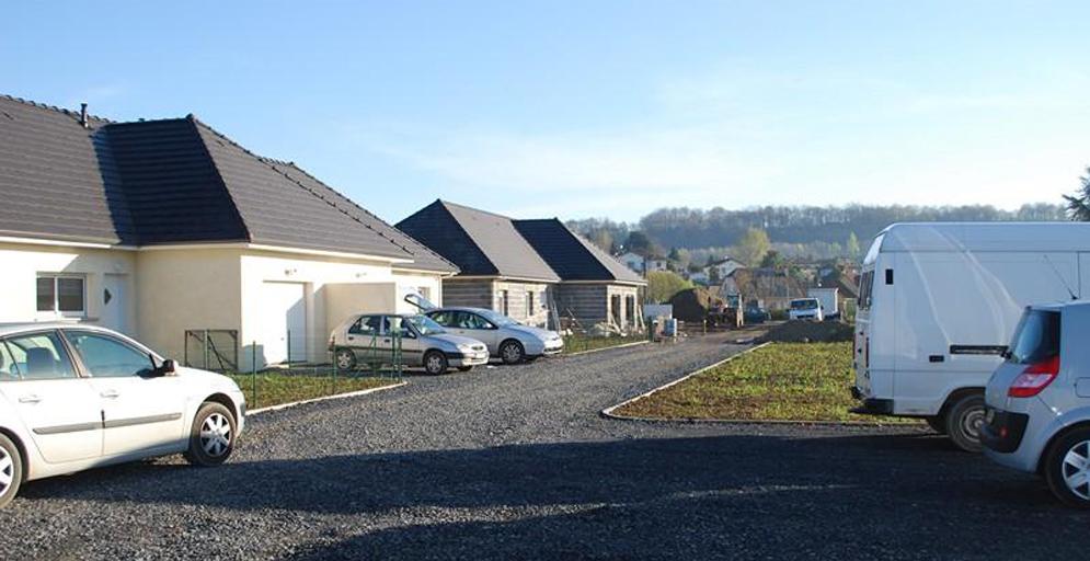 Trois pavillons neufs