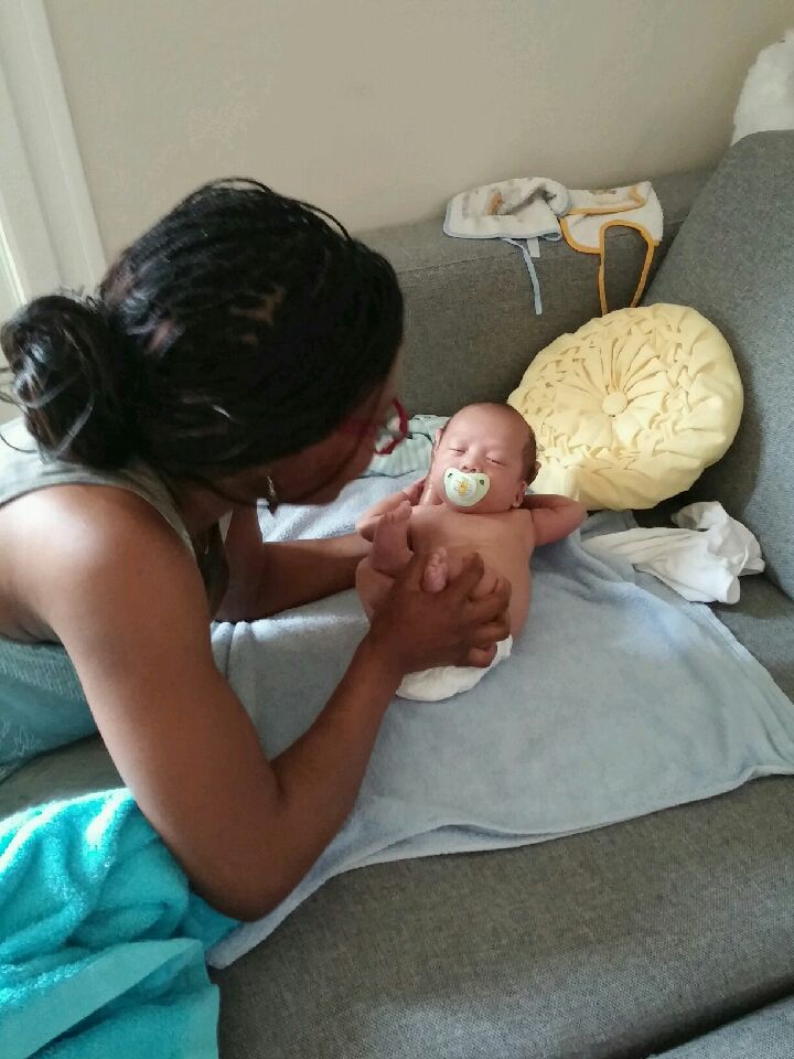 Bébé et sage-femme