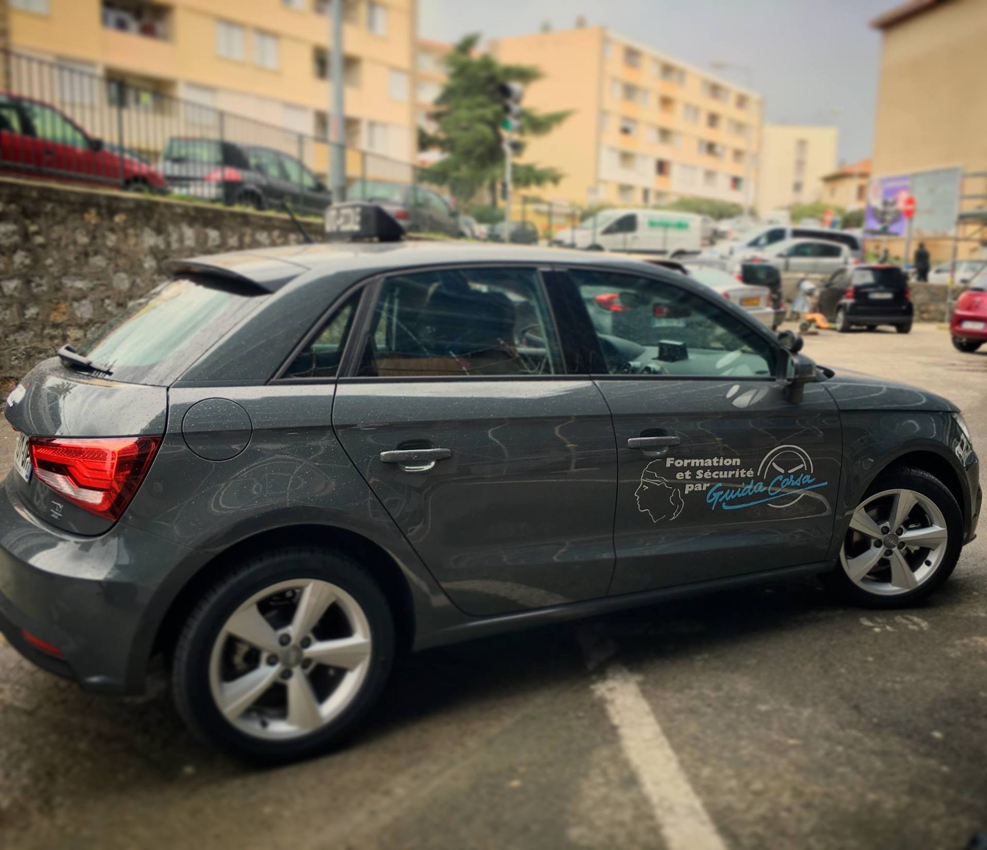 Auto-école, permis B, moto, poids lourd, remorque à Ajaccio