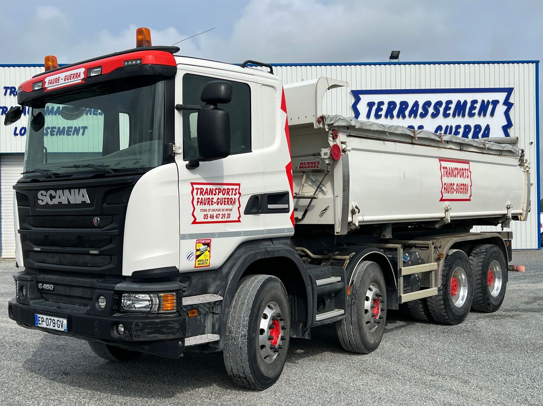 Transport de déchets par l'entreprise Faure-Guerra