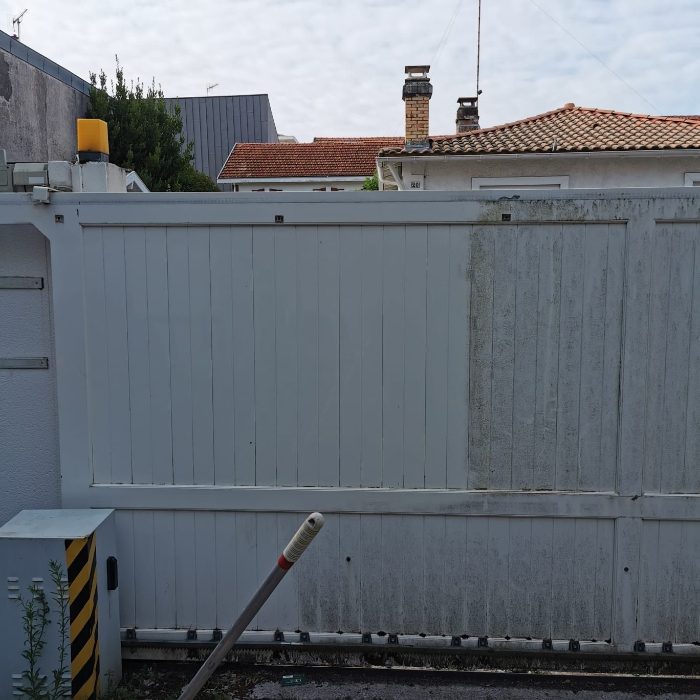 Nettoyage de portail motorisé