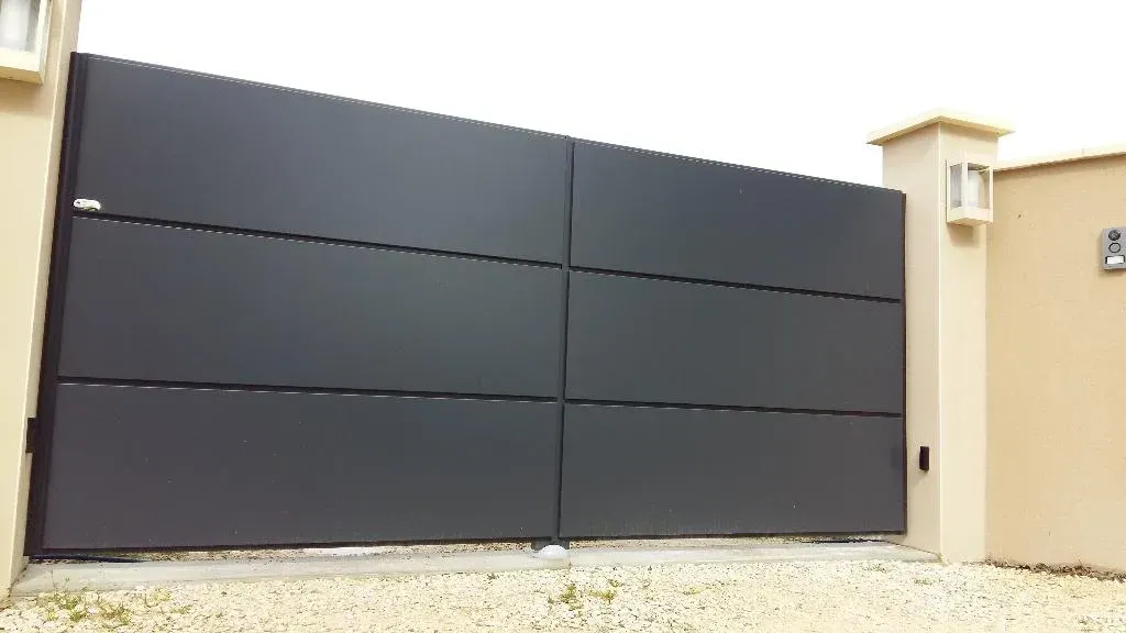 Portail noir anthracite 