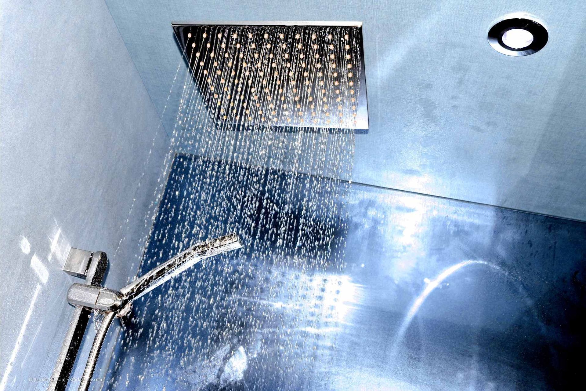 Dusche von Adler Bad - Der Bäderspezialist GmbH