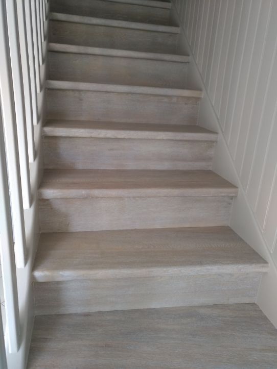 Paquet flottant, escalier