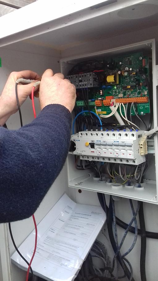Pompe de relevage tableau électrique