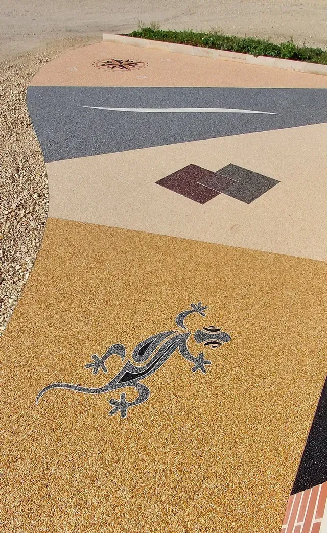 Revêtement de sol extérieur à motif