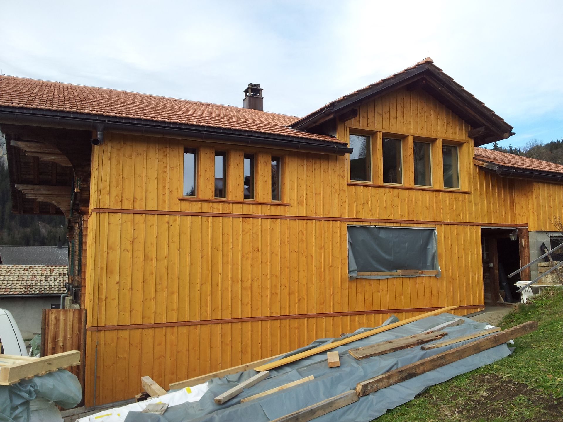 Aussenfassade Holzbau - Steuri Schreinerei & Innenausbau GmbH - Wengen