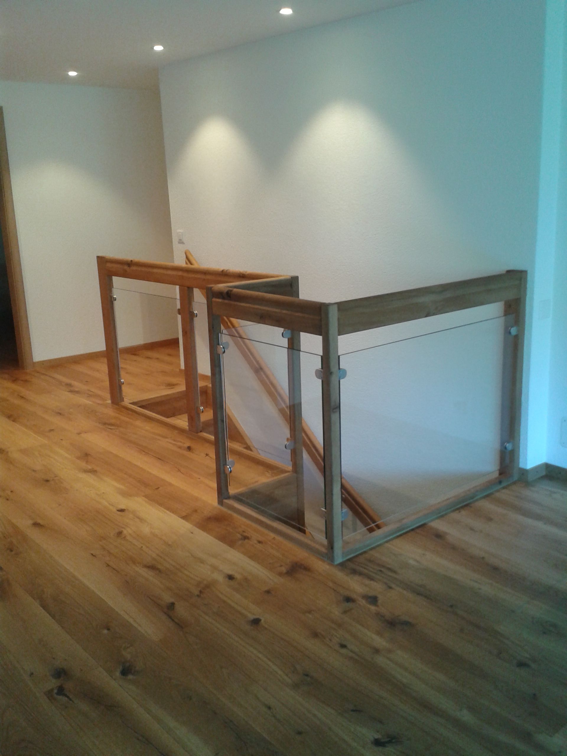 Geländerbau aus Holz - Steuri Schreinerei & Innenausbau GmbH - Wengen