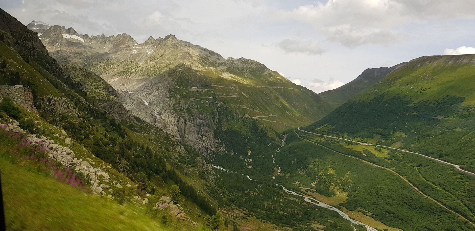 Carfahrt über den Grimselpass