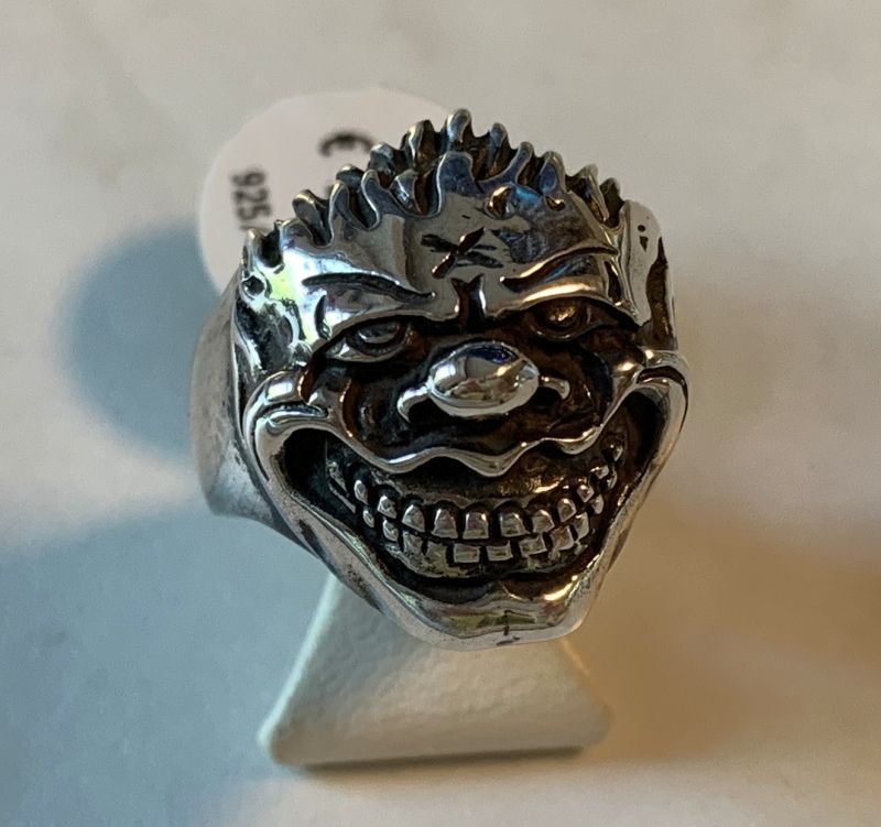 Juwelier Danowski – Ring mit Dämon