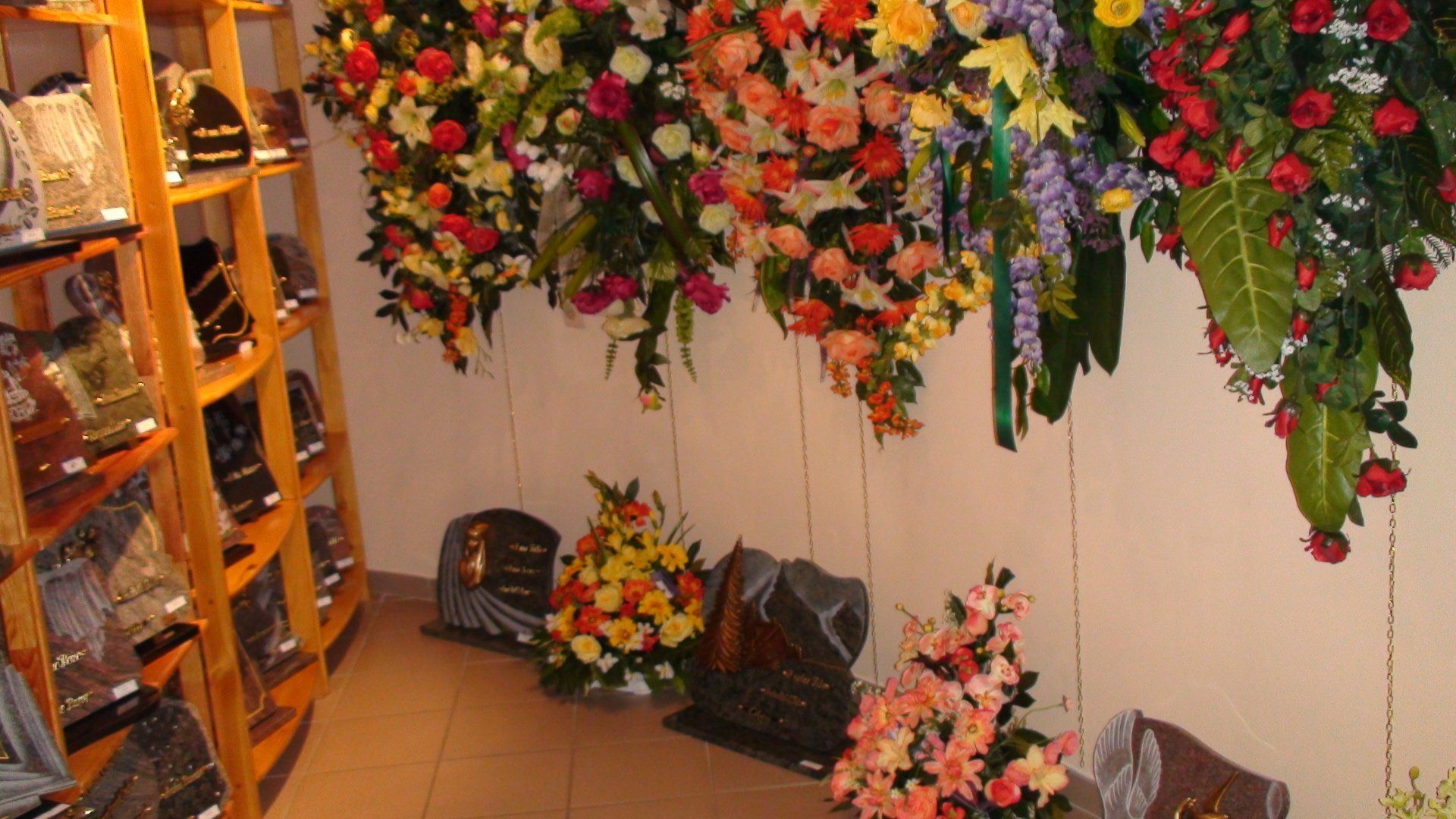 Marbrerie et fleurs funéraires