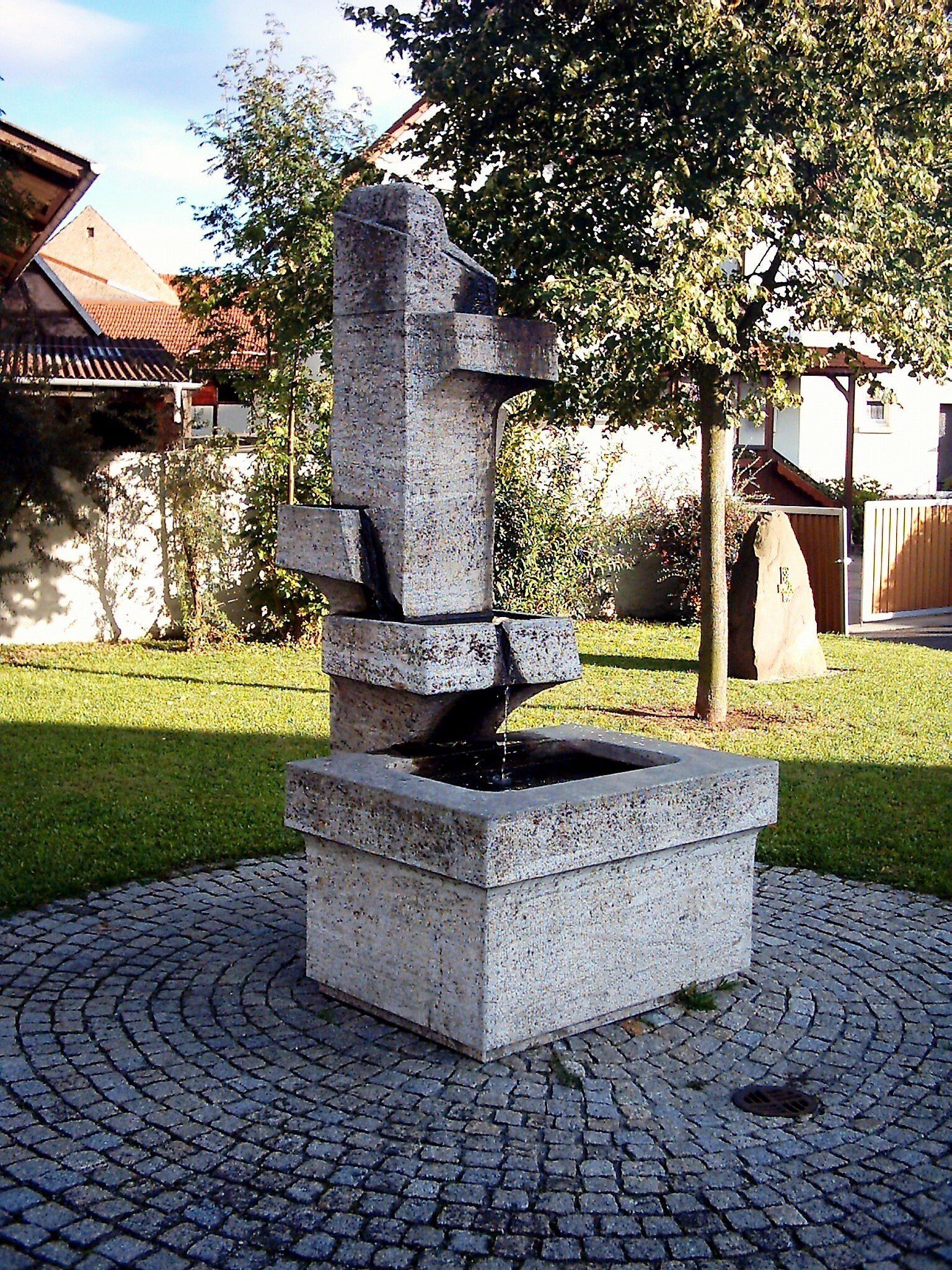 Steinskulptur von Manuel Katzenberger