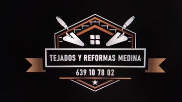 Se muestra un logotipo de Tejados y Reformas Medina sobre un fondo negro.