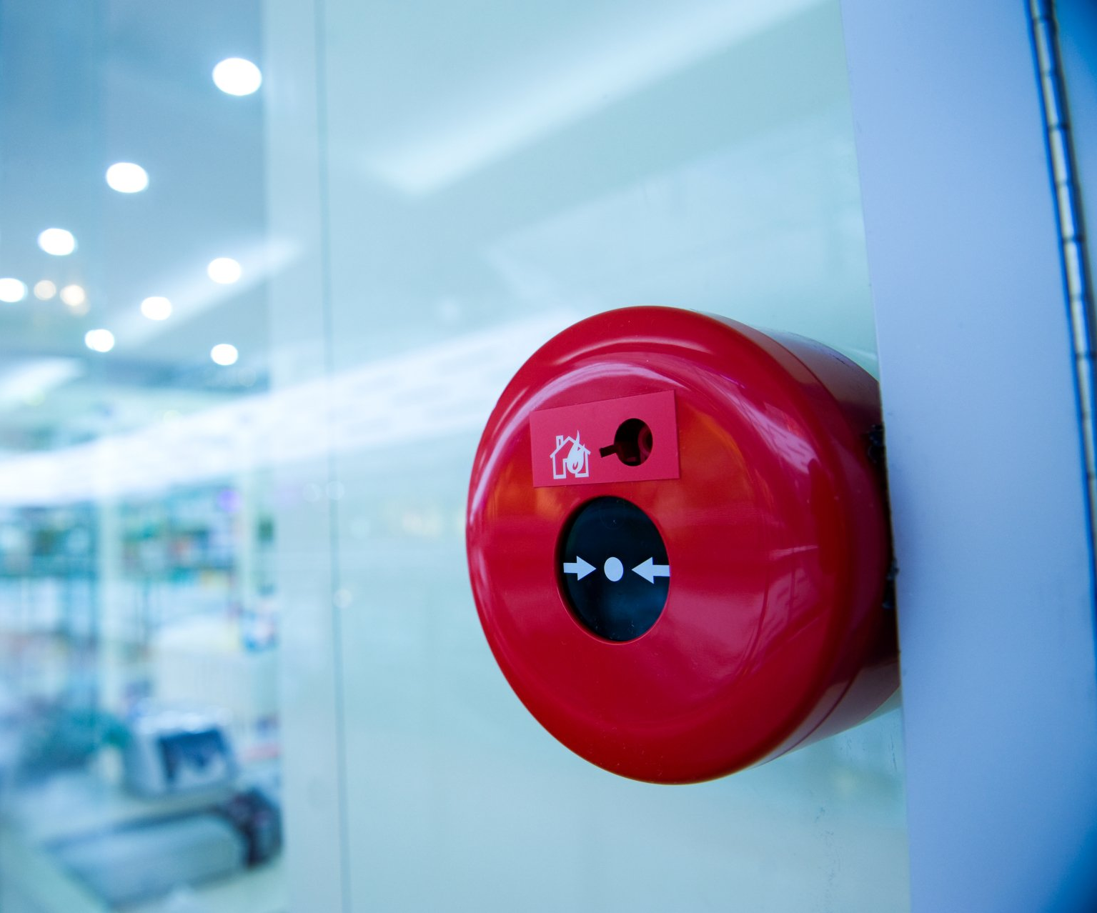 Alarme incendie sur un mur.