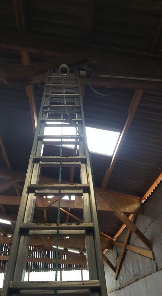 Installation d'une caméra avec une échelle