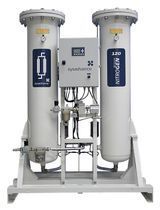 Una imagen de un generador de nitrógeno sobre un fondo blanco.