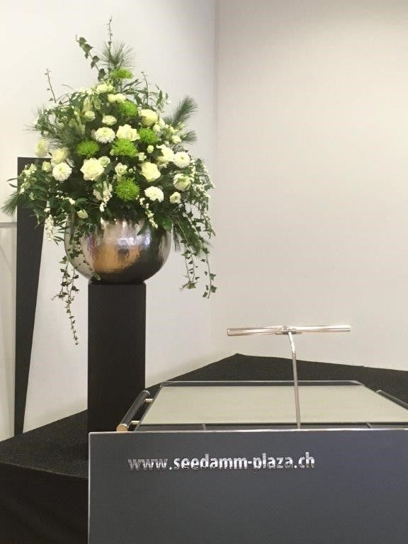 Dekoration, Blumen für Firma - riedland.ch in Tuggen