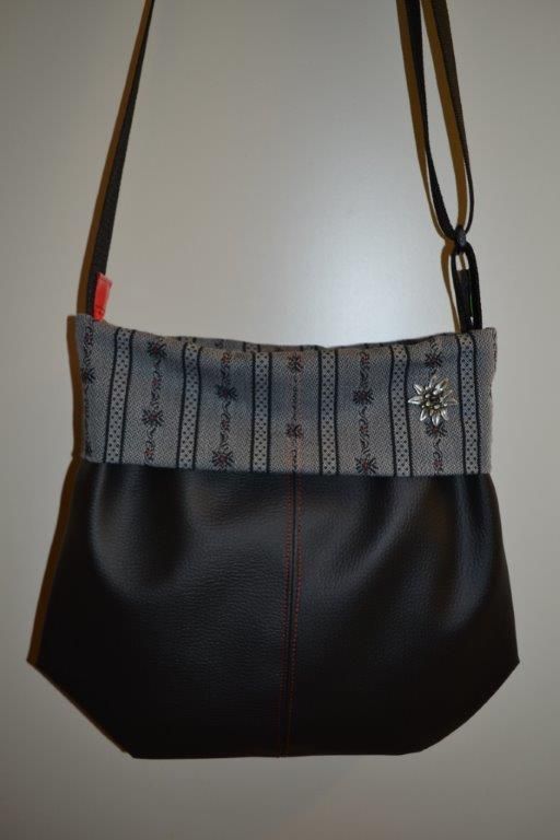 Beuteltasche - riedland.ch in Tuggen