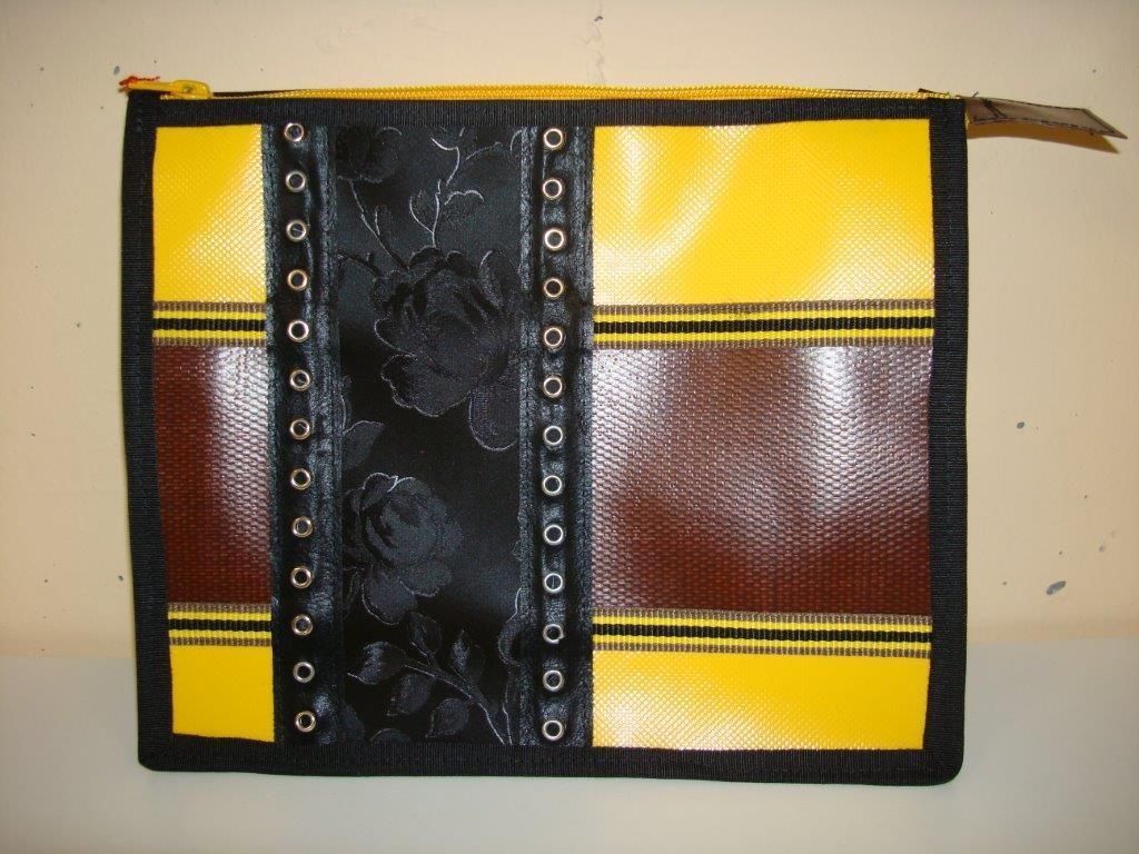 Necessaire - riedland.ch in Tuggen