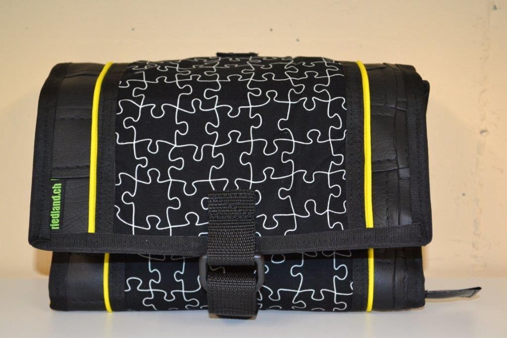 Reisenecessaire - riedland.ch in Tuggen