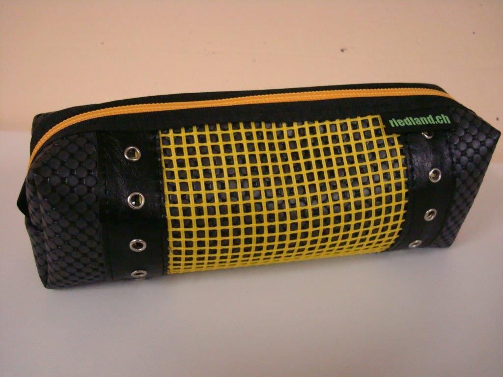 Etui - riedland.ch in Tuggen