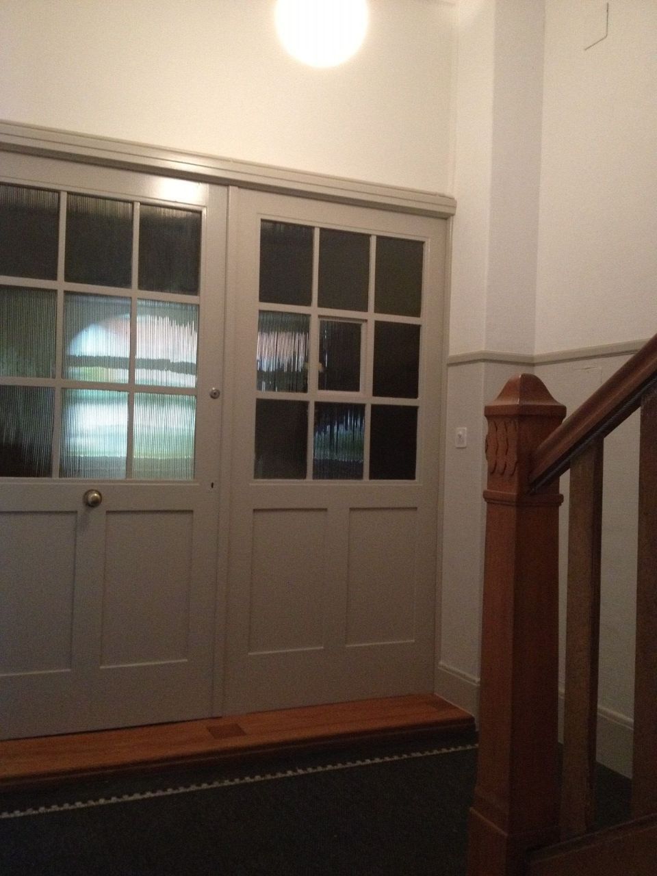 Bemalte Tür, Arbeit der Malerei Lampert