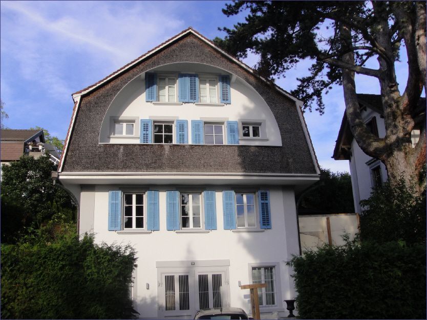 Hausfassade, Arbeit der Malerei Lampert