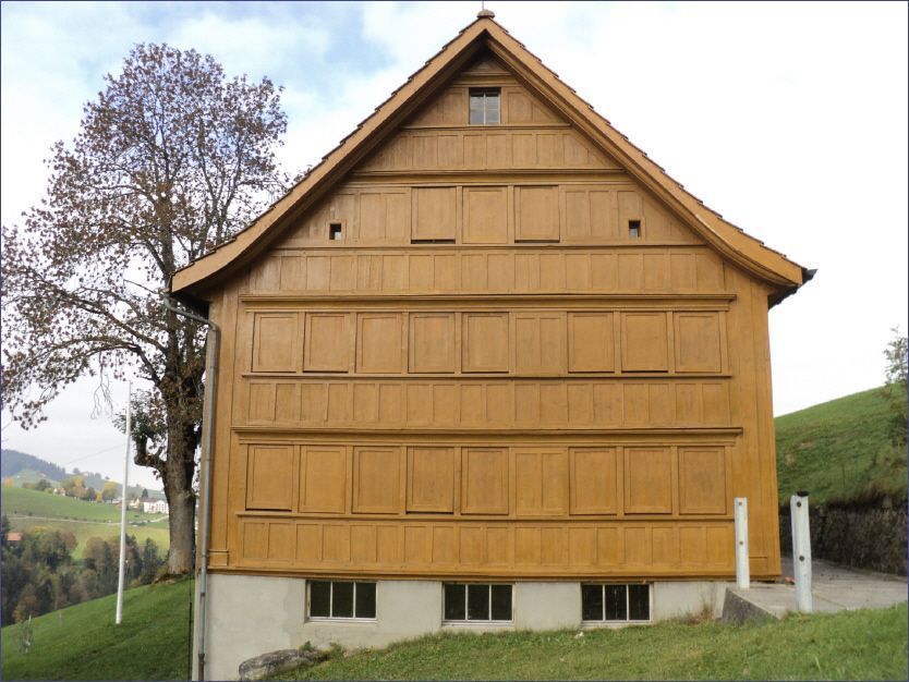 Hausfassade, Arbeit der Malerei Lampert