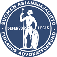 Sininen pyöreä logo, jossa valkoinen naispatsas ja suomenkielinen teksti Suomen Asianajajaliitolle