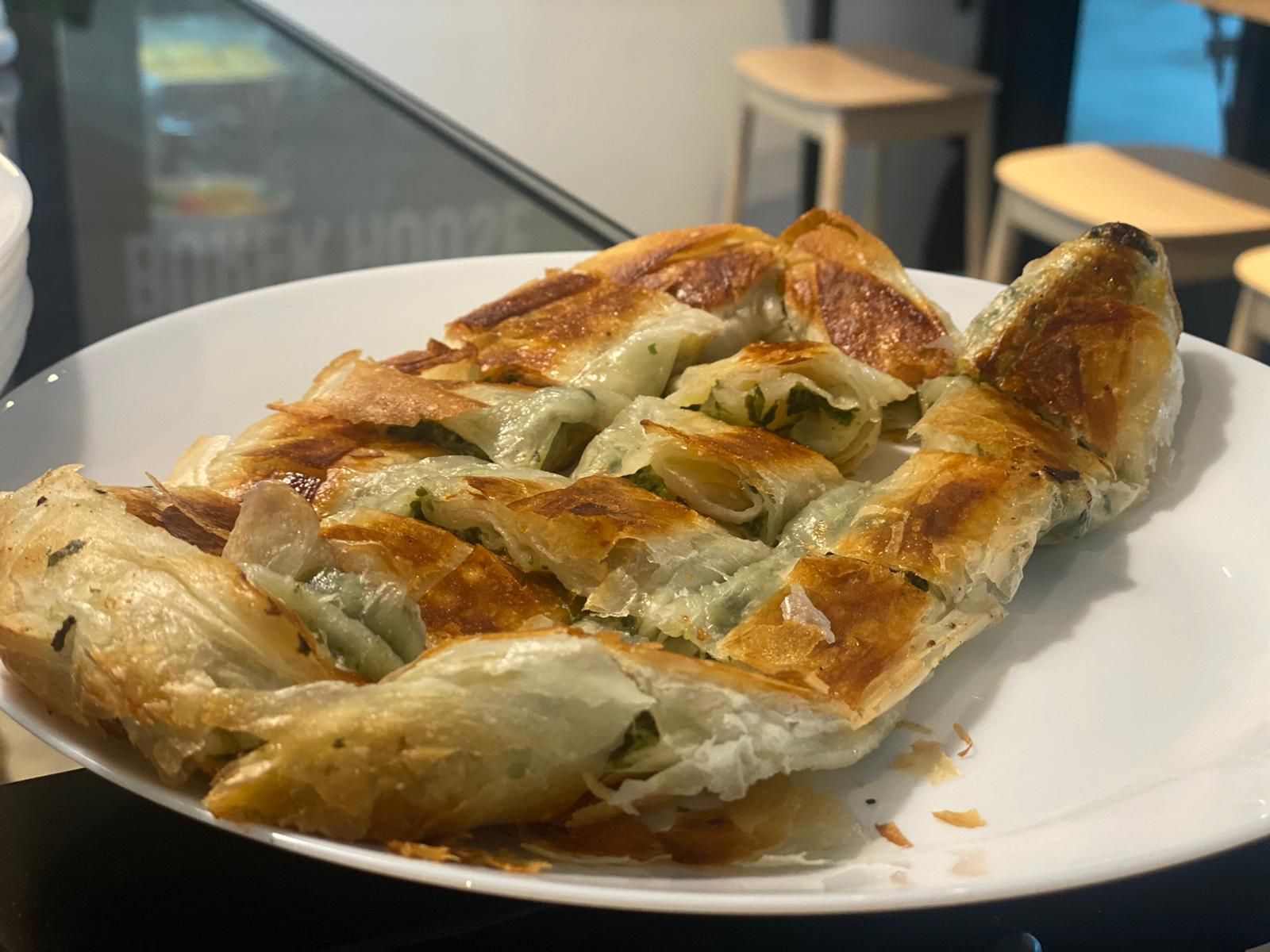 Burek mit Spinat 
Burek House