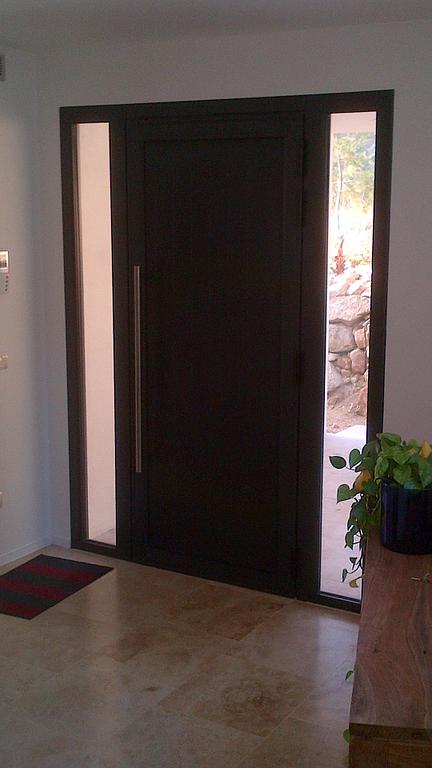 Porte d'entrée vue de l'intérieur