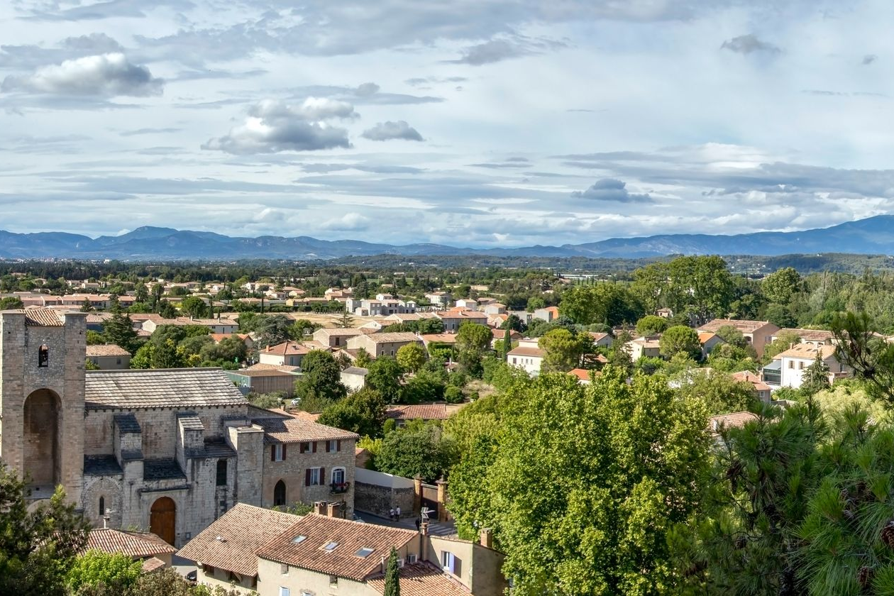 Vers la page Pernes-les-Fontaines.