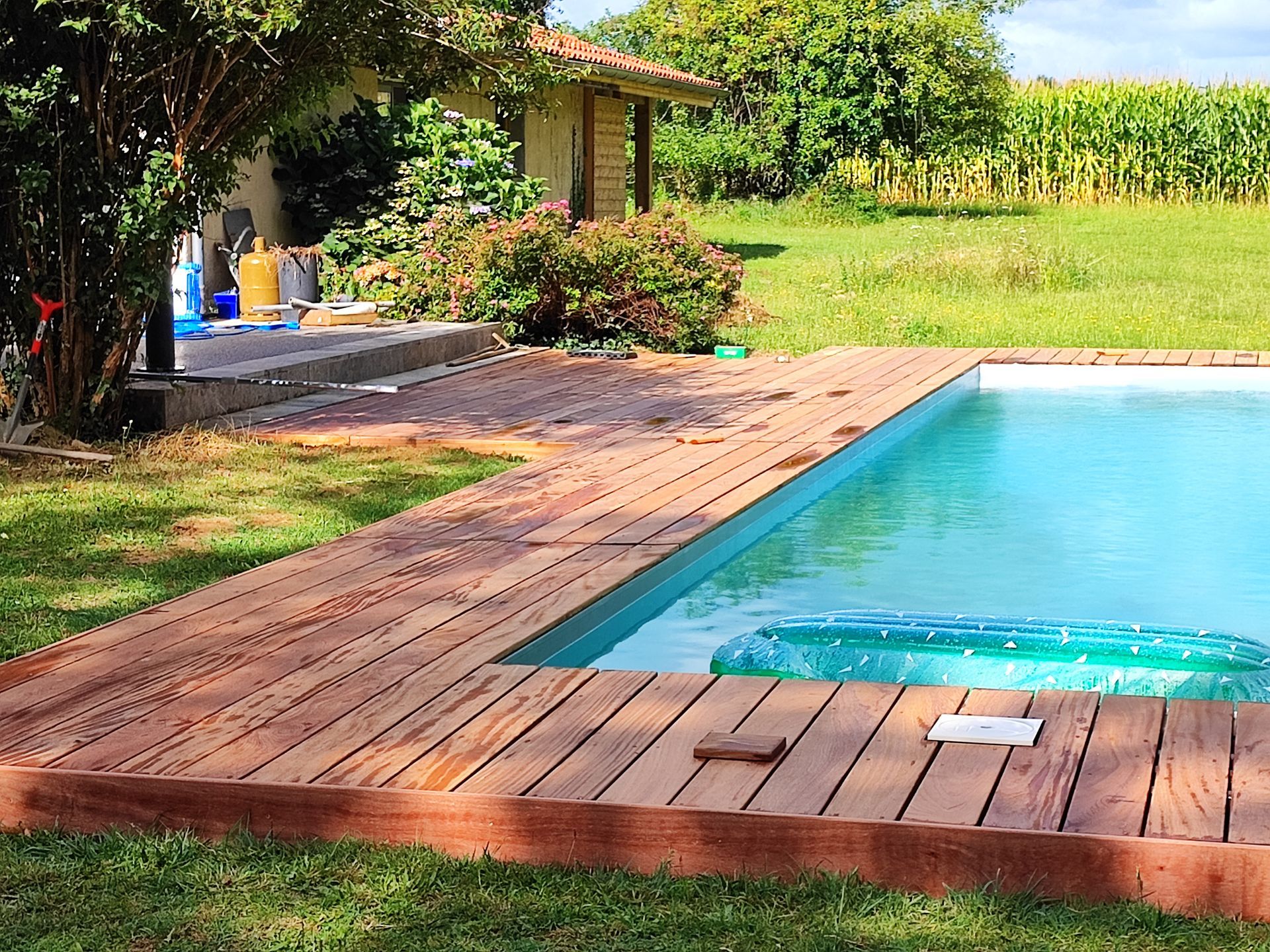 Terrasse bois piscine