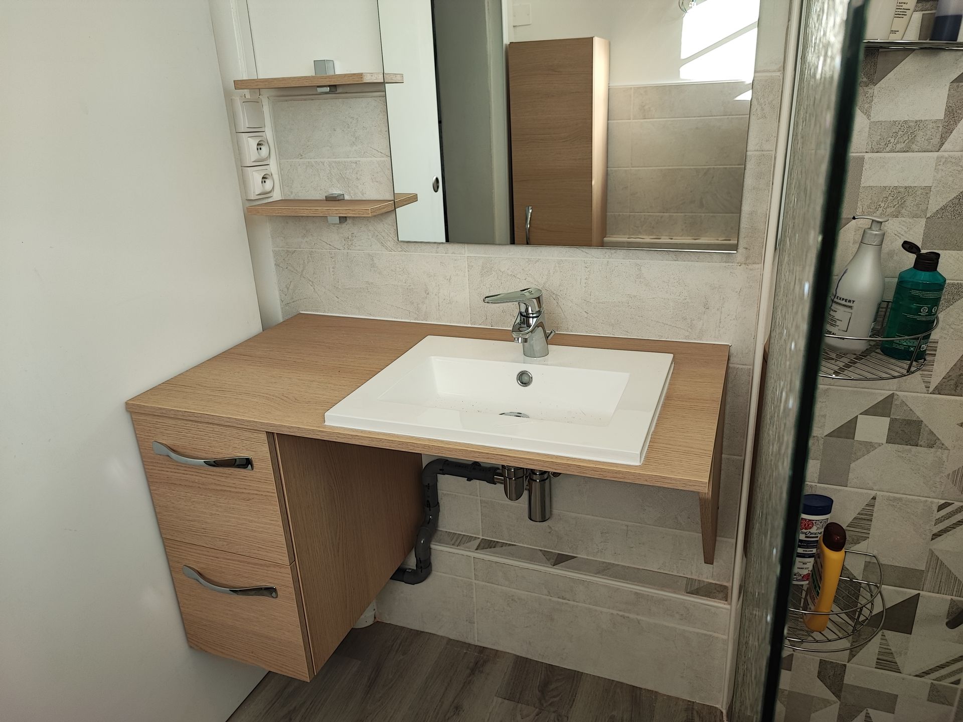 Lavabo de salle de bain PMR