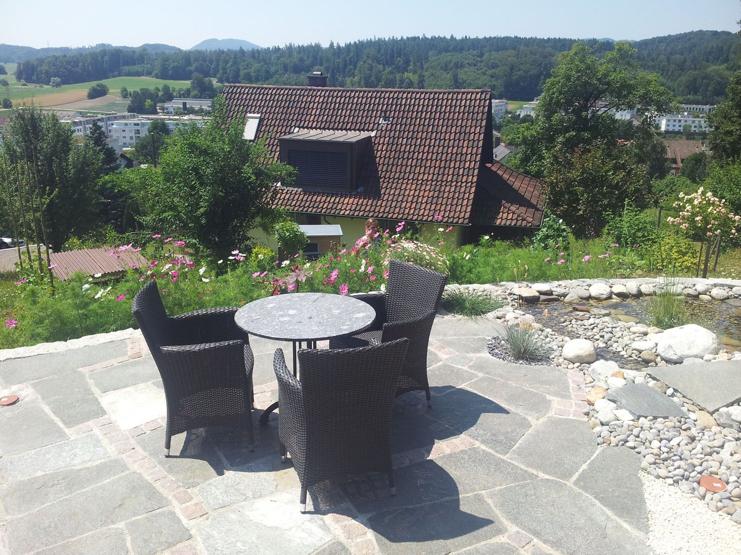 Gartenwege und Sitzplätze- Wüthrich Gartenbau in Hausen