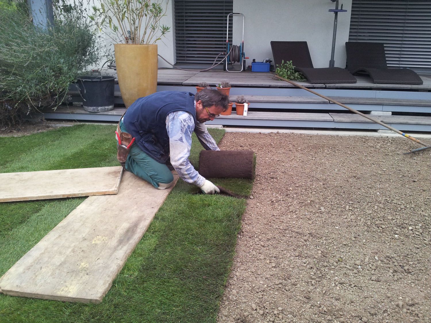 Neuer Rasen legen - Wüthrich Gartenbau in Hausen