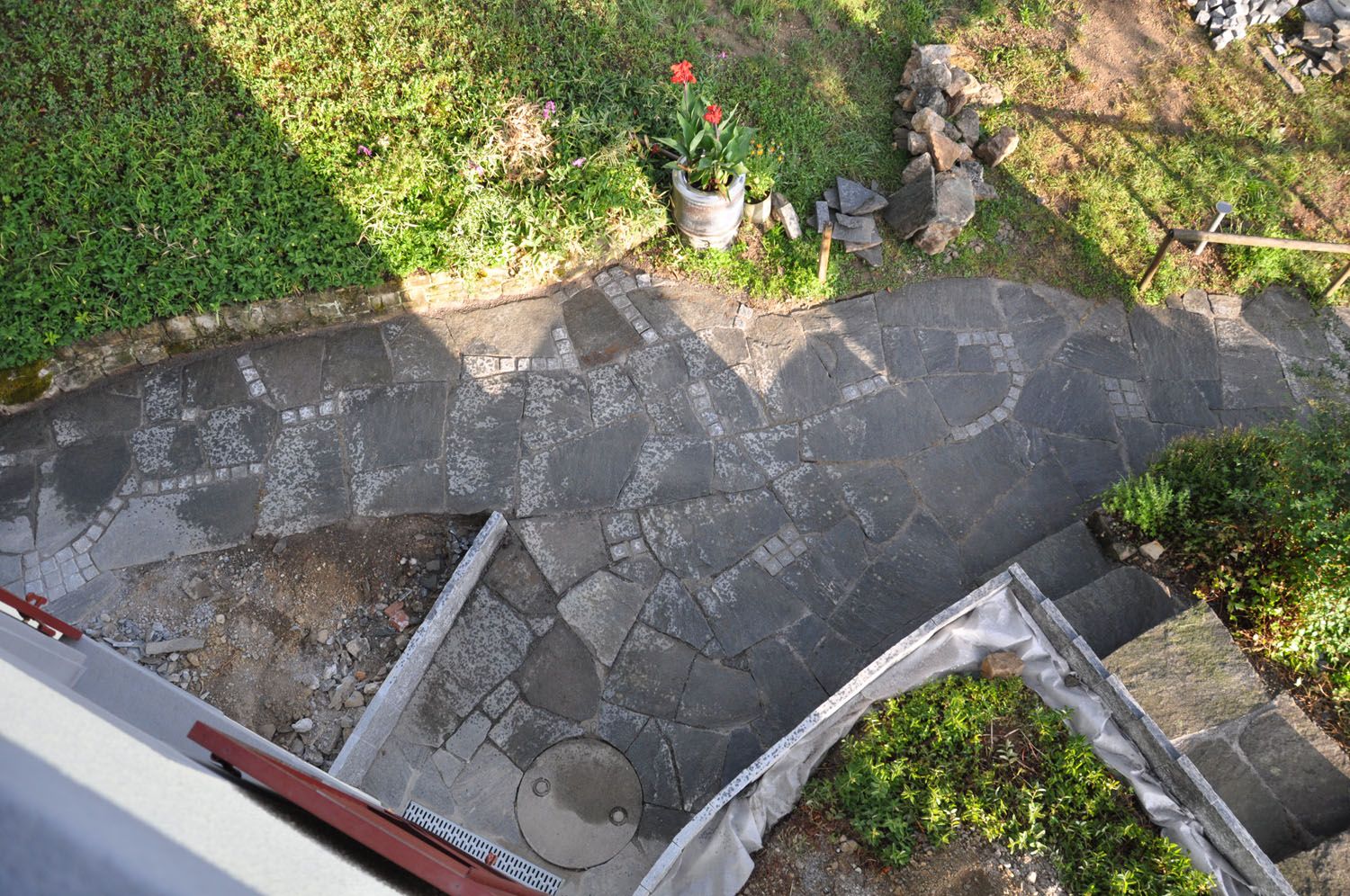 Terassen und PERGOLEN AUS HOLZ - Wüthrich Gartenbau in Hausen