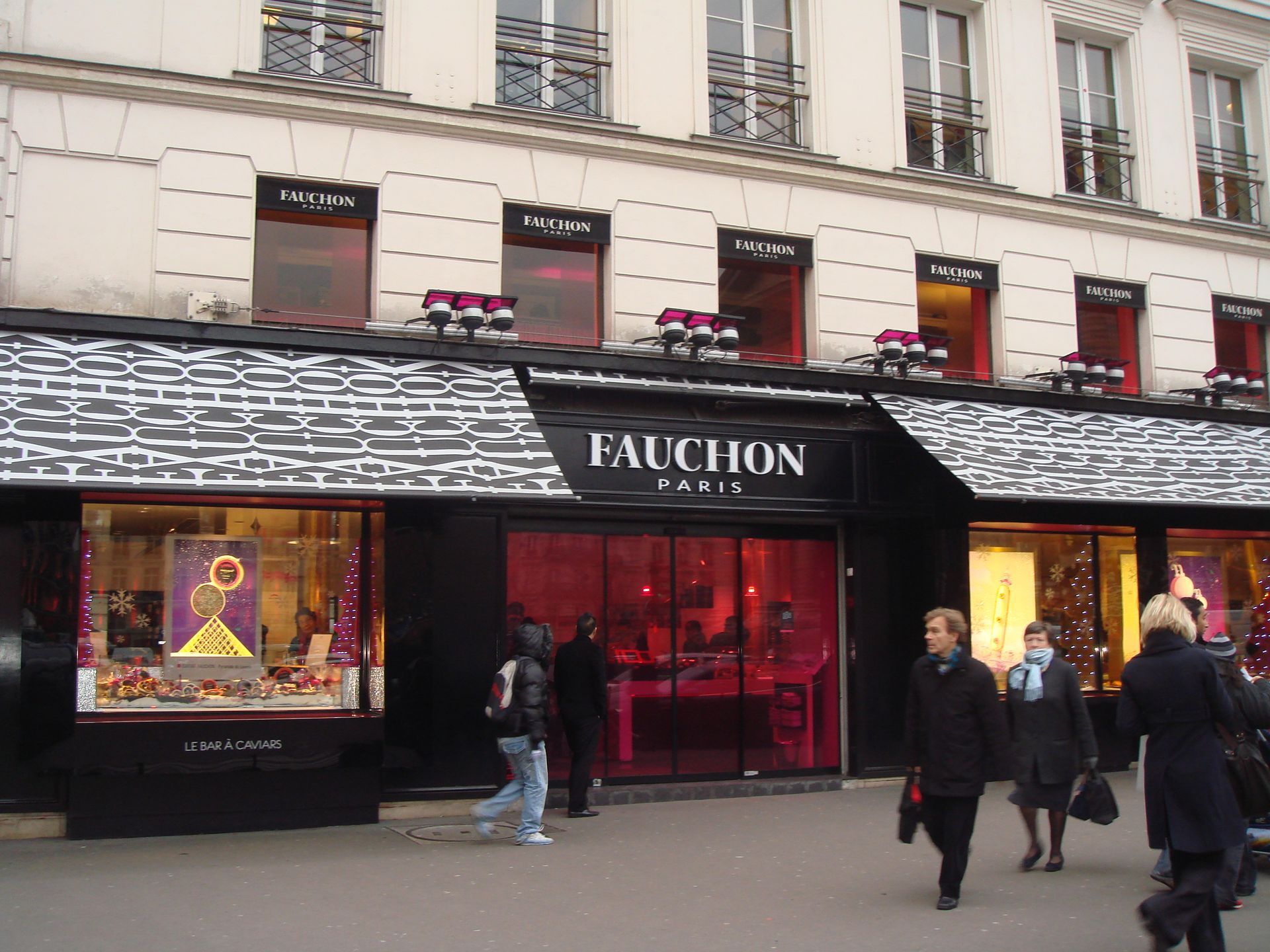 Vitrine de magasin Fauchon Paris