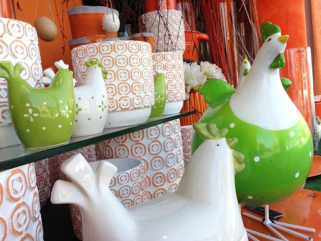 Poules en céramique