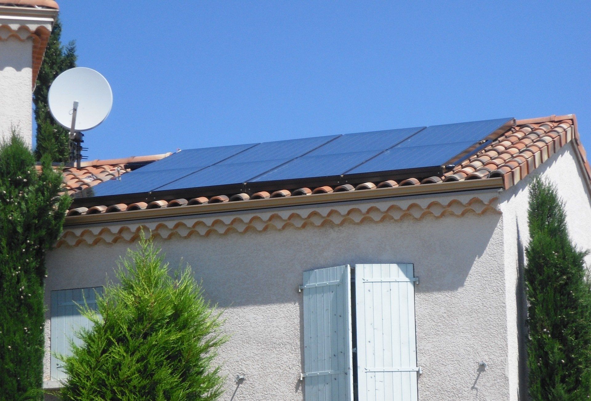 Capteurs solaires en surimposition