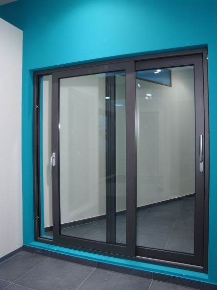 ΣΥΡΟΜΕΝΟ ΕΠΑΛΛΗΛΟ ΚΟΥΦΩΜΑ