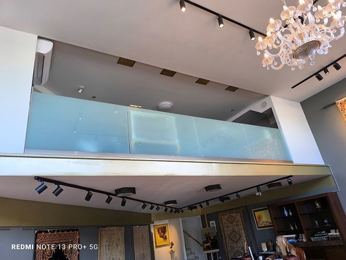 Τζάμια - Ντουζιέρες - Καμπίνες Μπάνιου – Διπλά Τζάμια - Ενεργειακά Τζάμια - Καθρέπτες - Κρύσταλλα ARIS GLASS