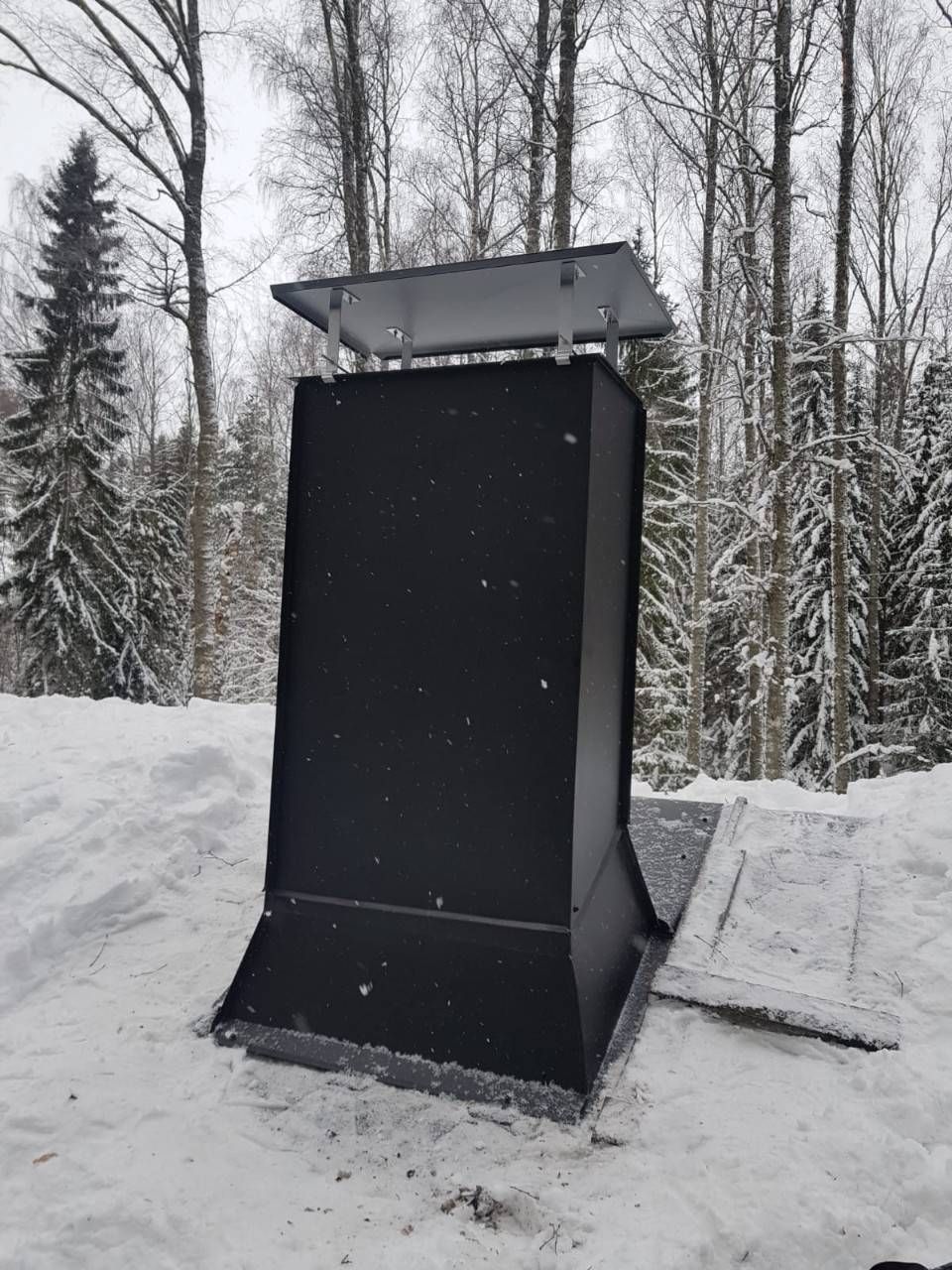 Remontoitu savupiippu.