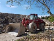 Benne compost enfouissement gravats déchets bois herbes