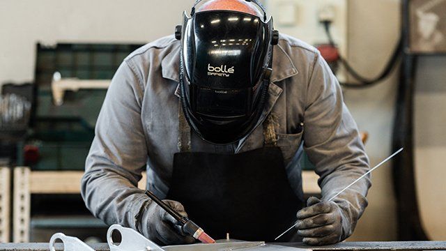 Joli plan sur soudure en cours