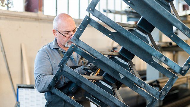 Escalier sur mesure en cours de confection