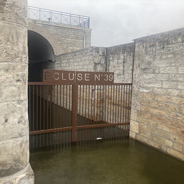 Portail d'écluse