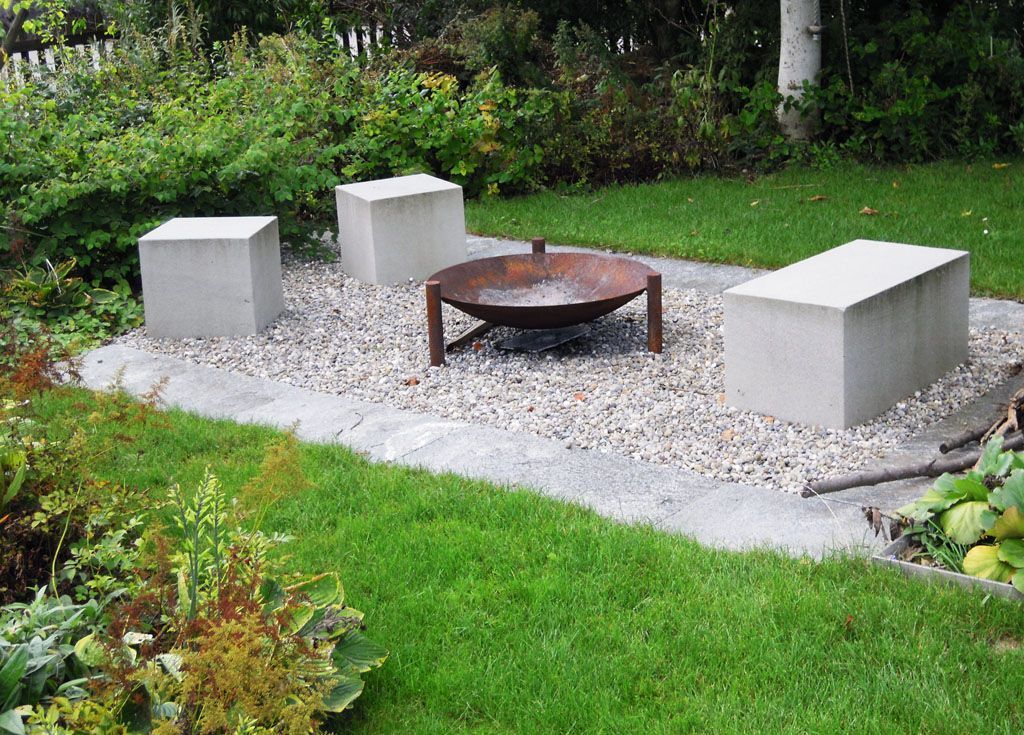 Feuerschale im Garten - Hadorn Gartenbau